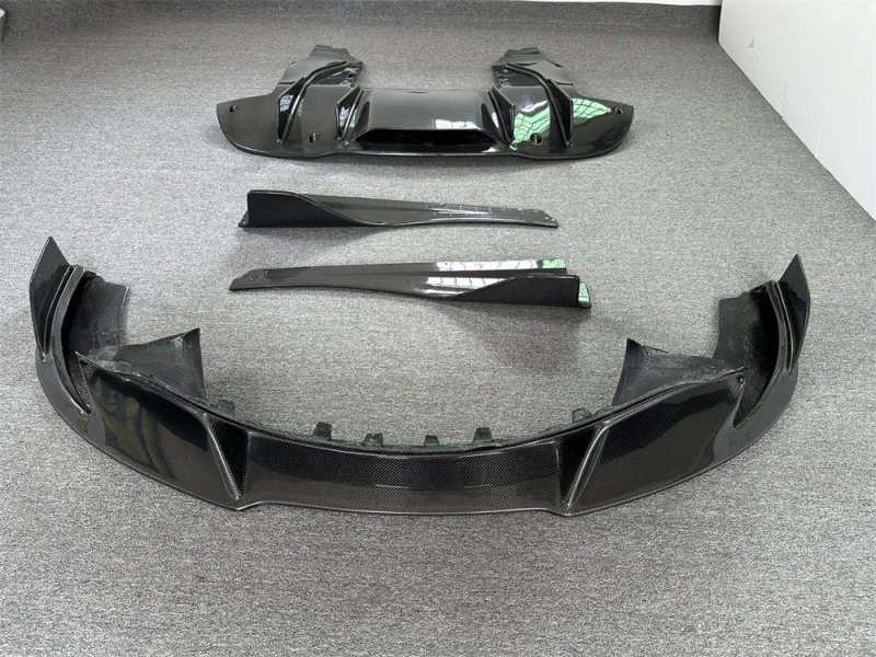 V Style Carbon Fiber Body Kit for 720s Small Surround Front Lip Skirt Rear Lip Tail Fender Engine Hood
